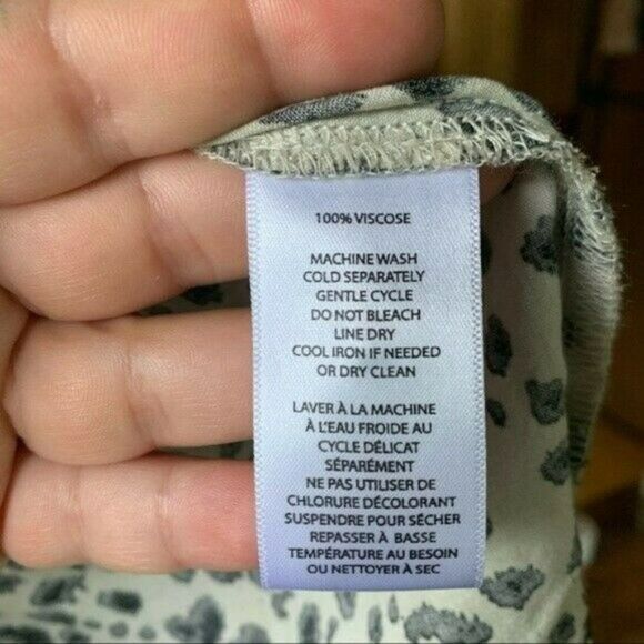 beachlunchlounge Animal Print Buttoned Blouse Women's XS - Picture 8 of 9